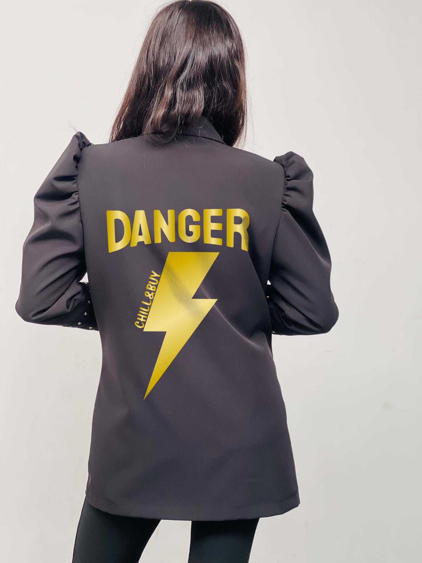 BLAZER ABULLONADA TACHUELAS DANGER