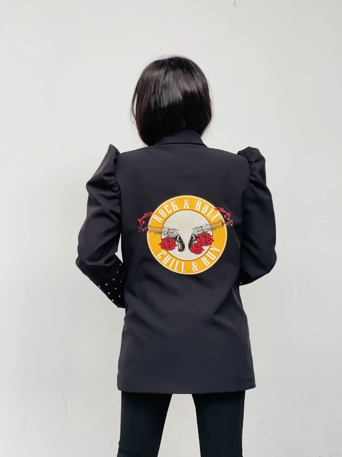 BLAZER ABULLONADA TACHUELAS PISTOLAS