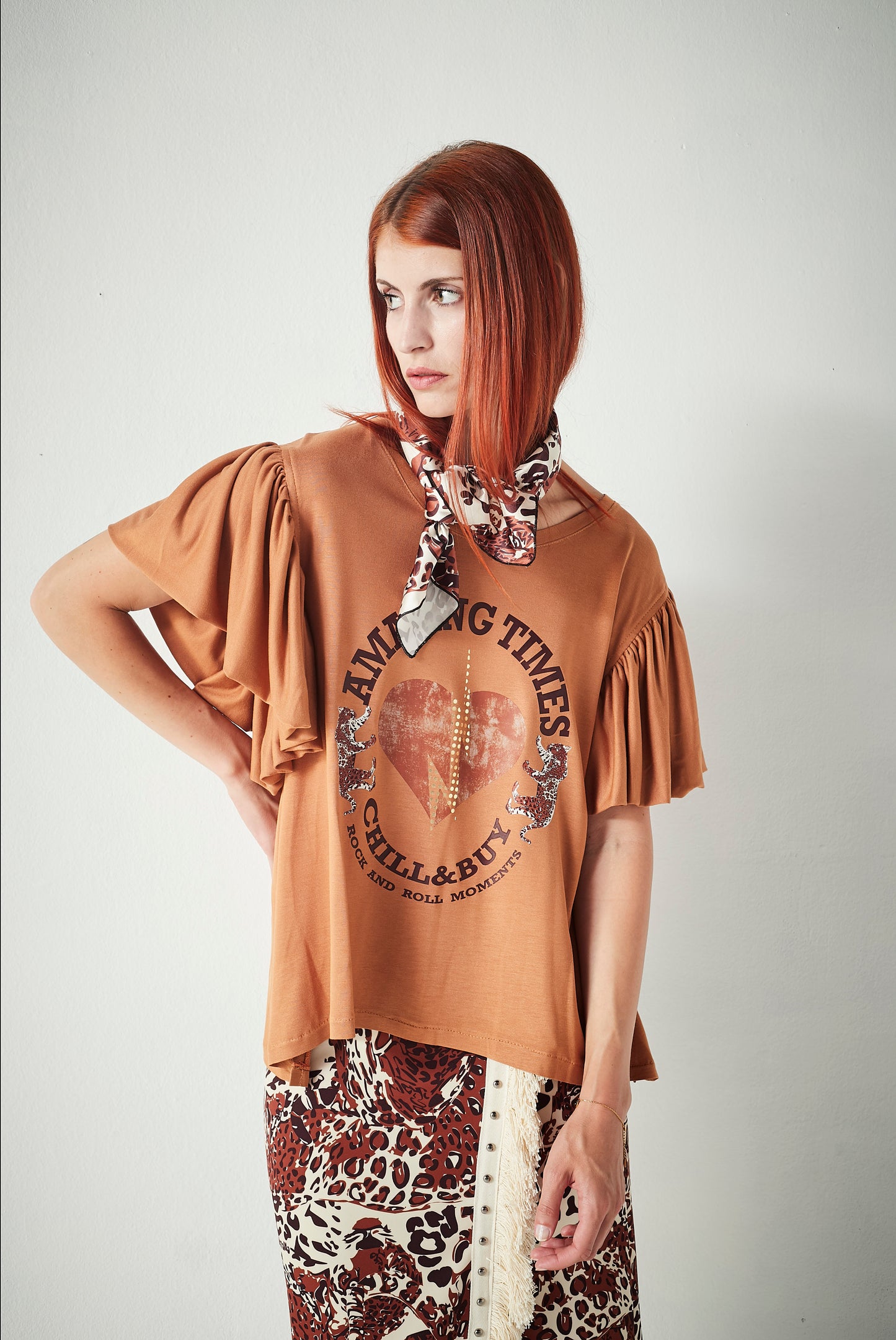 Camiseta Pétalo Amazing Brown