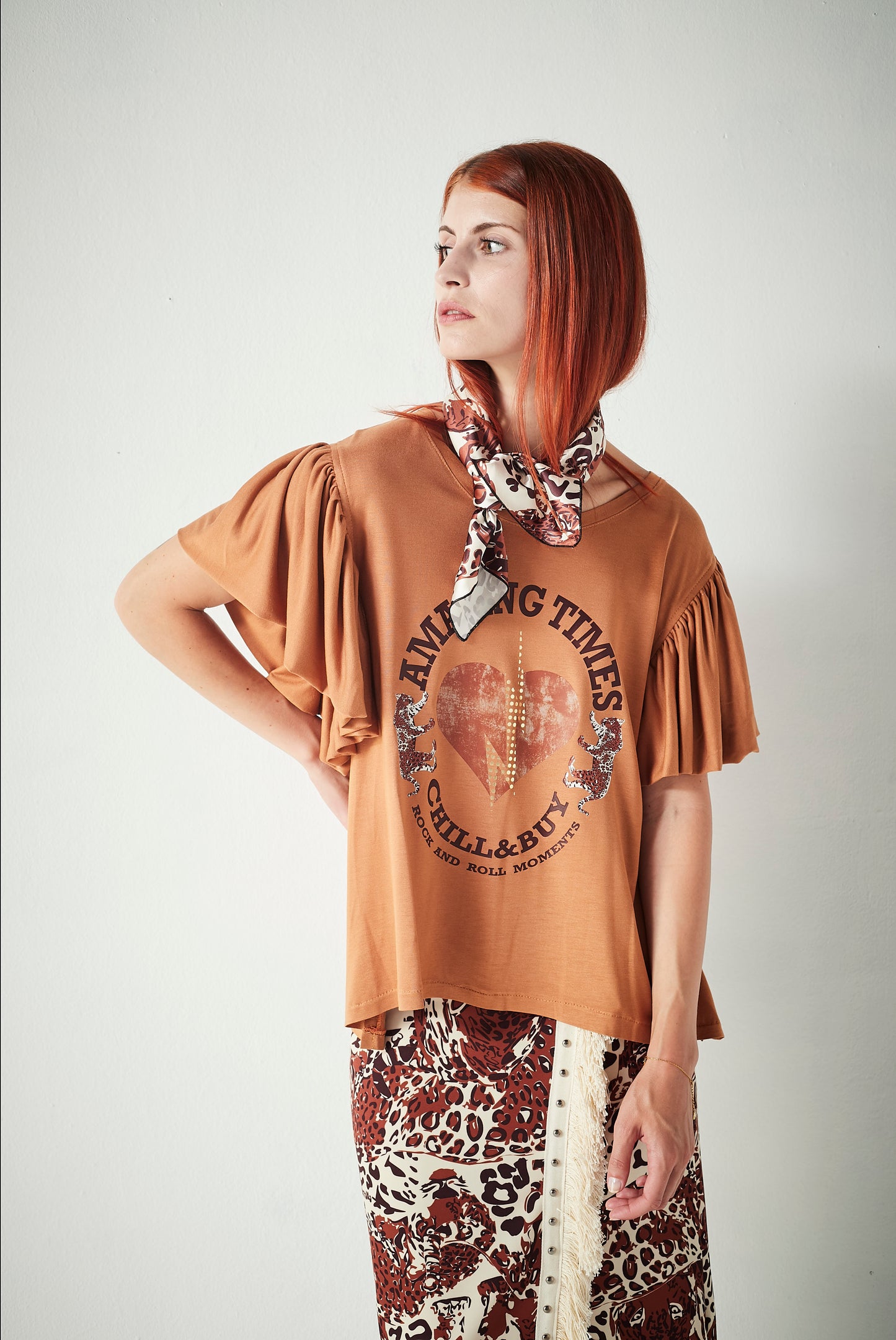 Camiseta Pétalo Amazing Brown