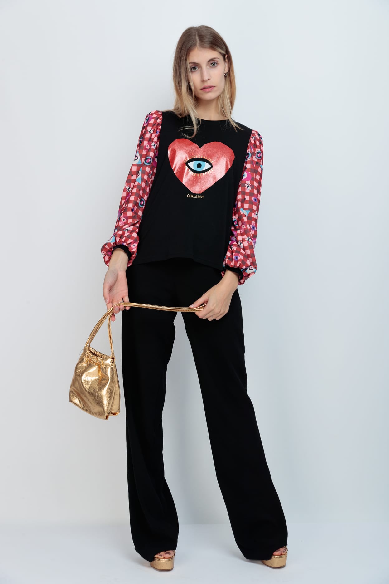 CAMI ABULLONADA CORAZON