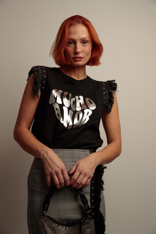 Camiseta Flecos Mucho Amor
