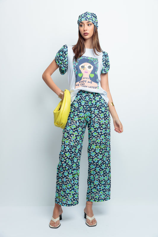 Blow Girl Apple T-Shirt