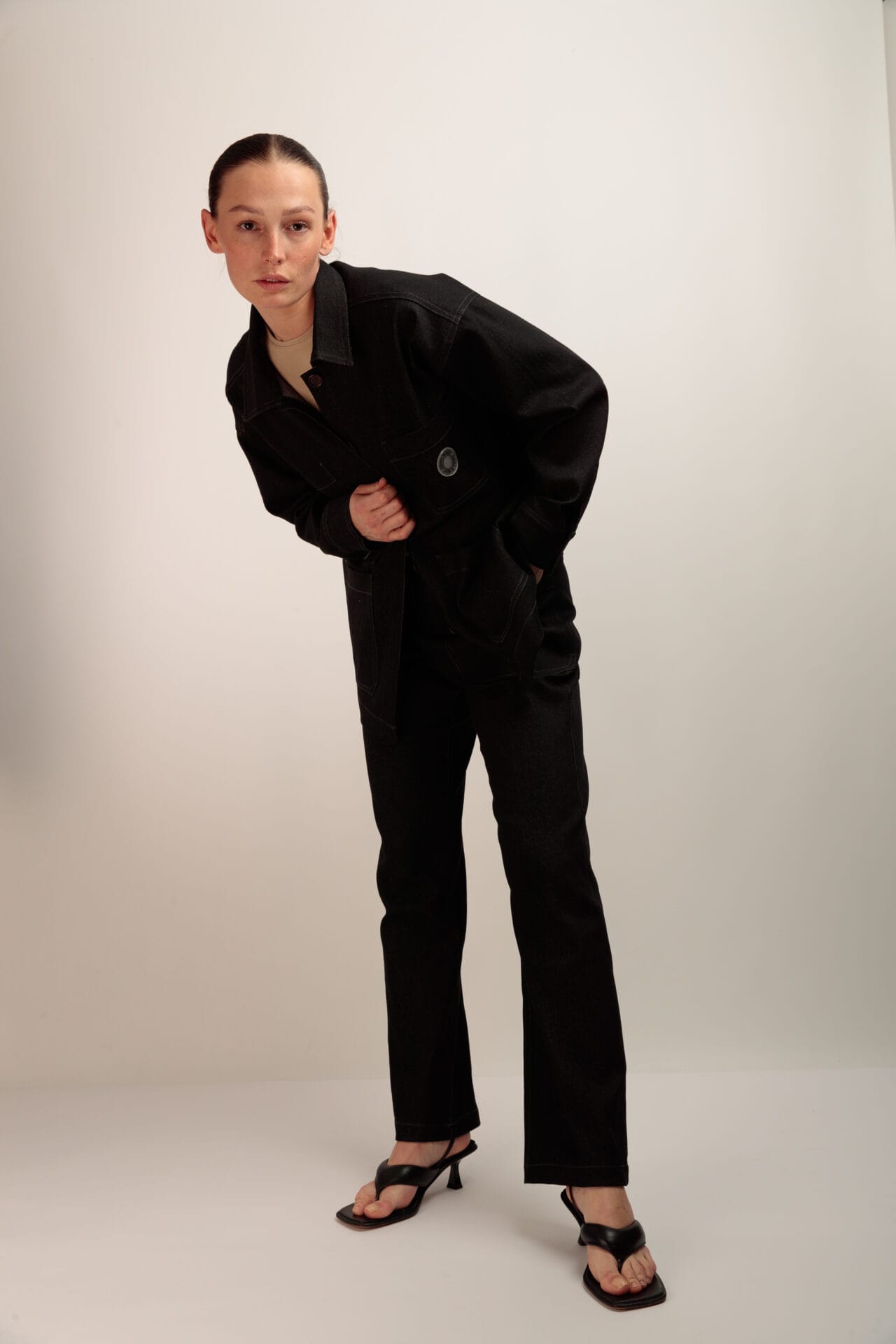PANTALON DENIM NEGRO