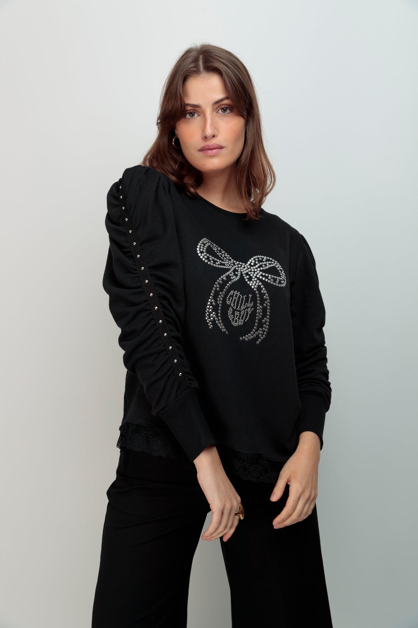 Sudadera Canela Lazo Tachas