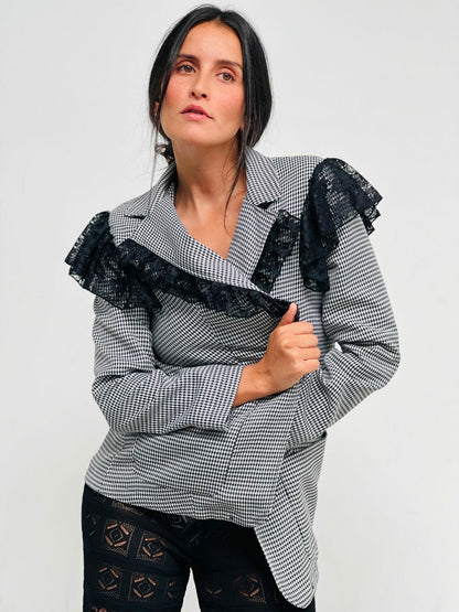BLAZER VOLANTE ENCAJE PATA DE GALLO SIN DISENO copia