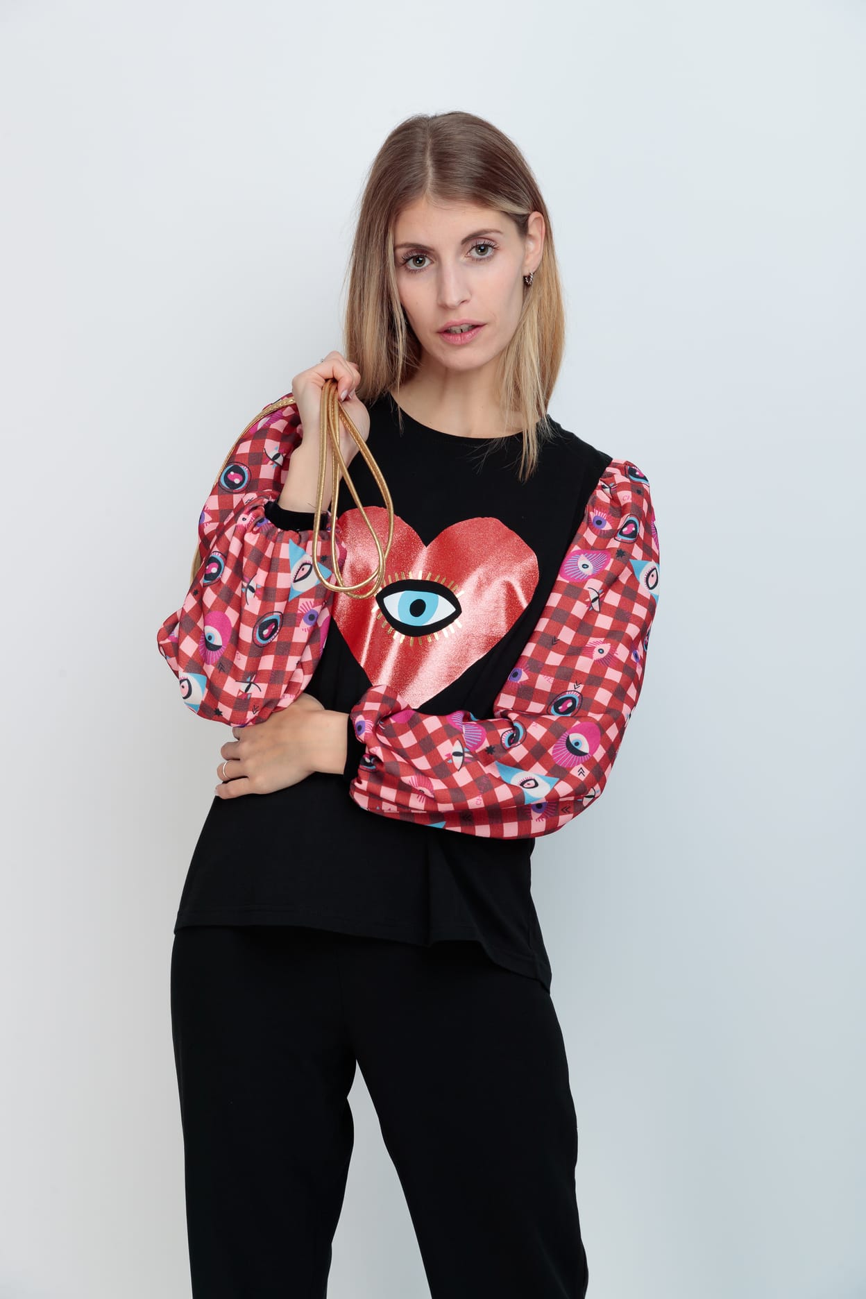 CAMI ABULLONADA CORAZON