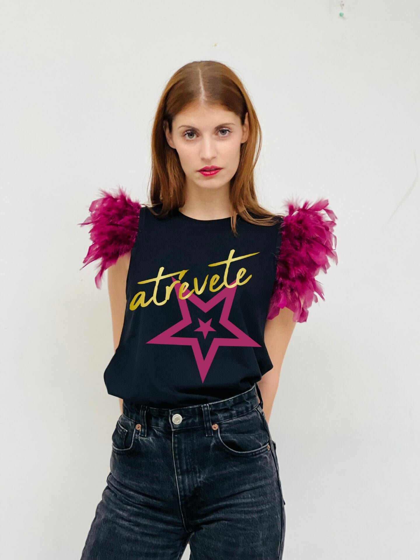 CAMI PLUMAS ATREVETE