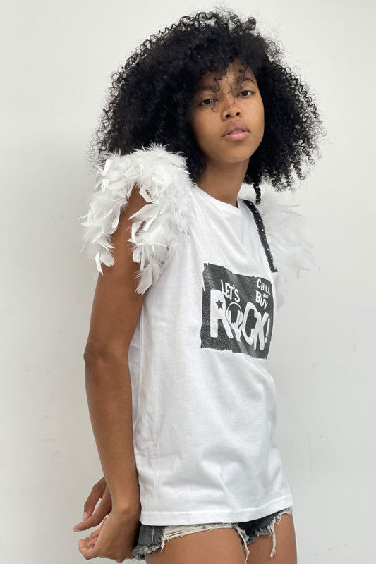 CAMI PLUMAS TACHAS CASCOS ROCK