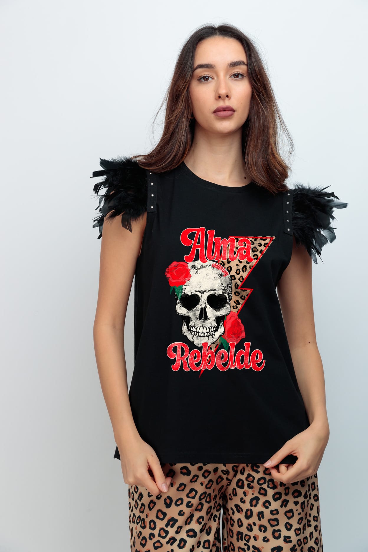 CAMISETA PLUMAS NEGRAS ALMA REBELDE