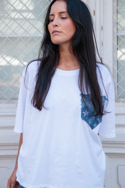 Camiseta Over Bolsillo