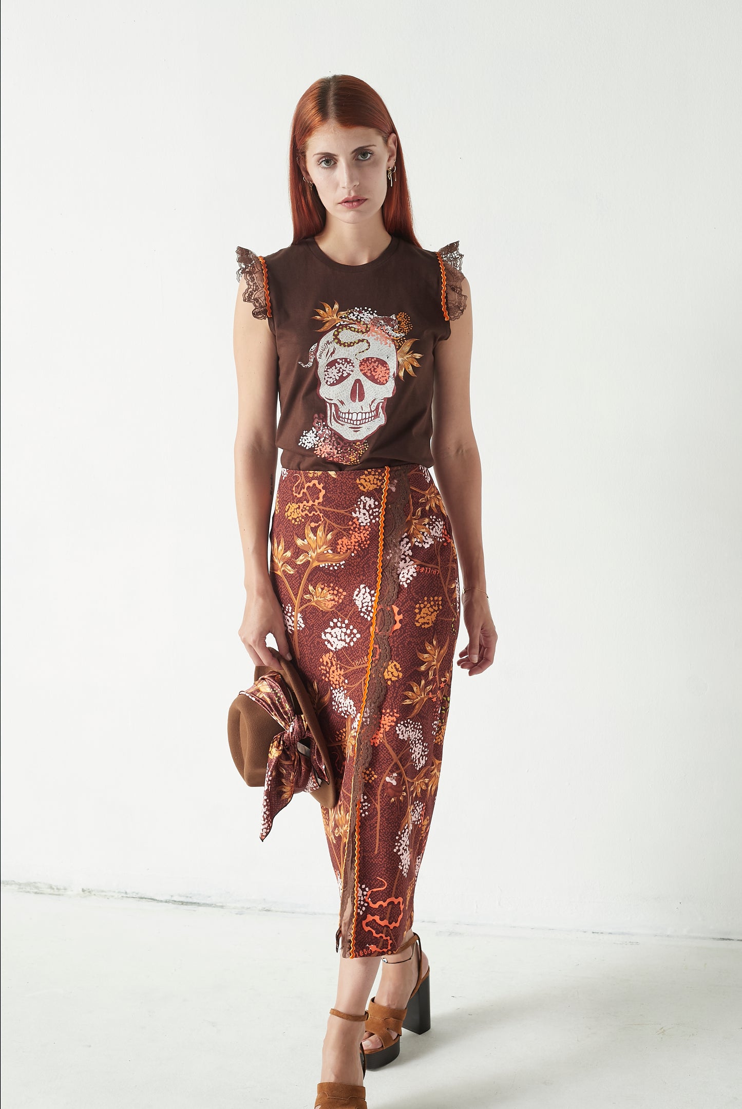 Camiseta Lace Skull Floral