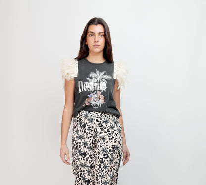 Camiseta Plumas Tachas Palm TIger