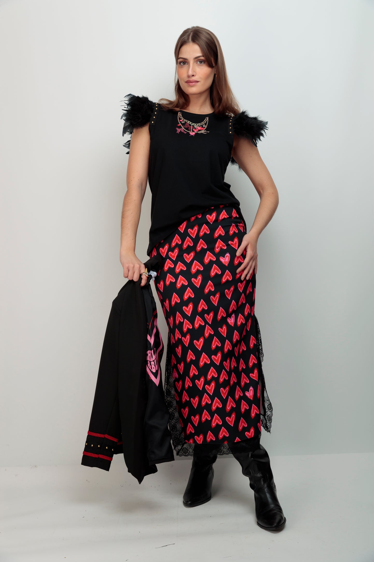 Camiseta Plumas Tachas Collares