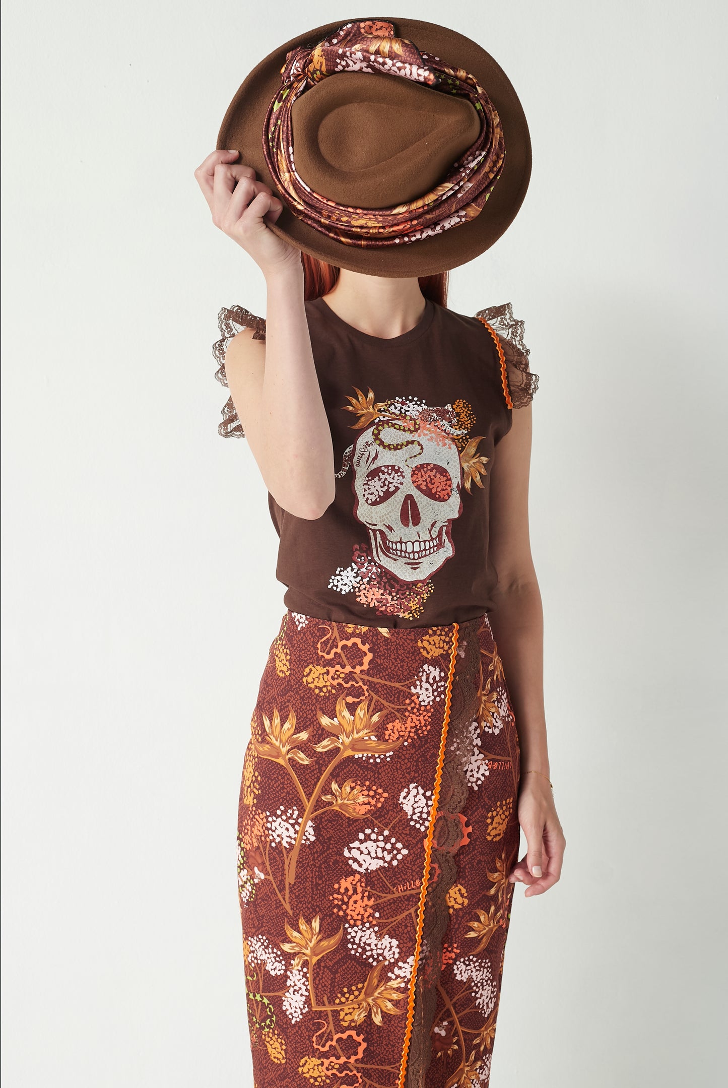 Camiseta Lace Skull Floral