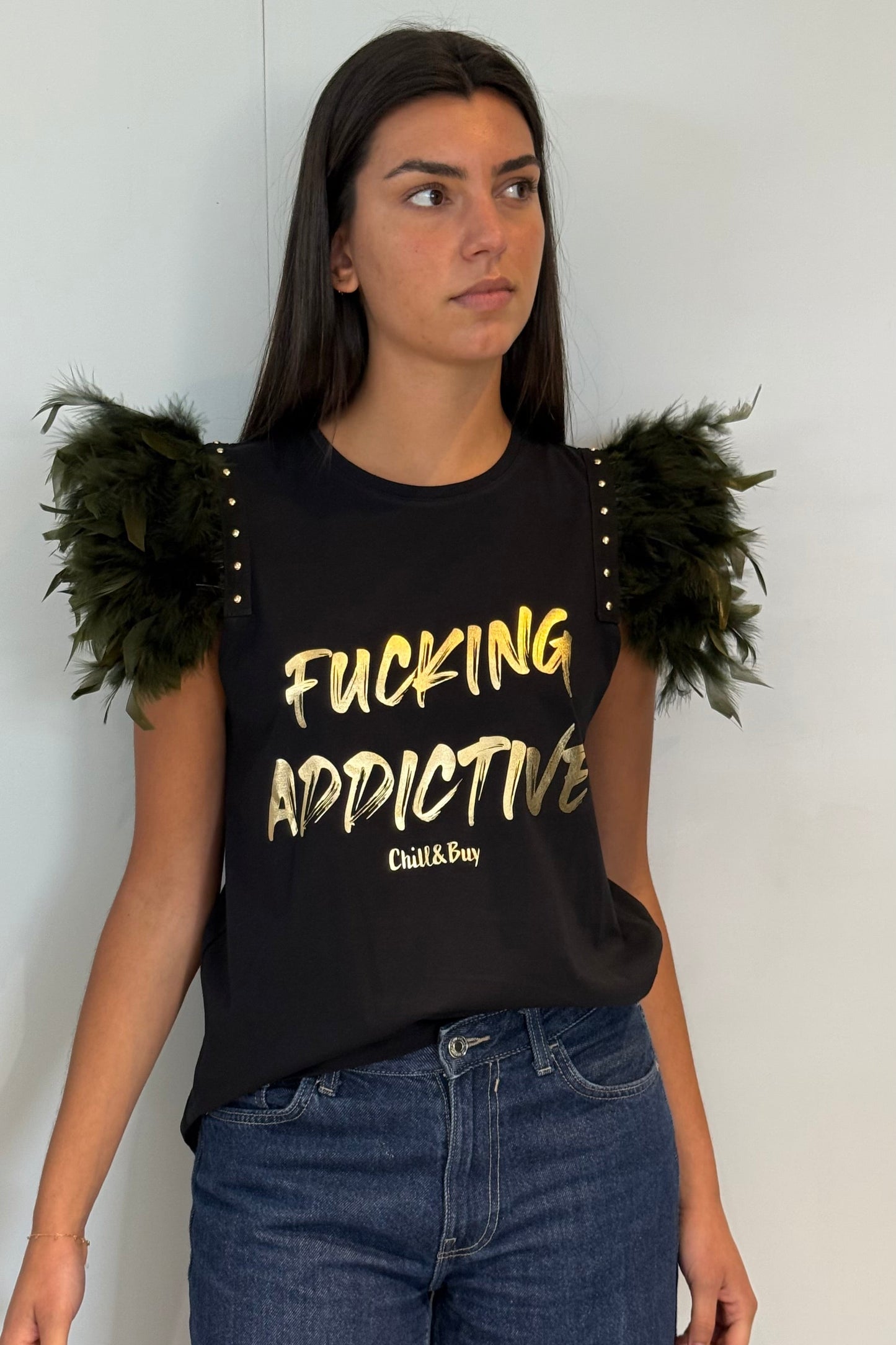 Camiseta Plumas Tachas Addictive