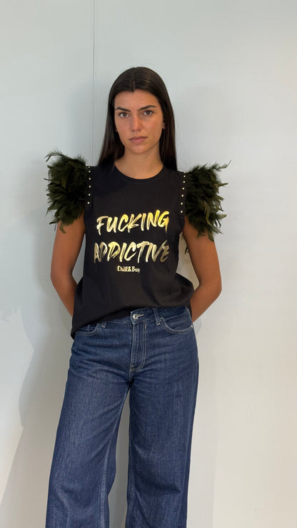 Camiseta Plumas Tachas Addictive