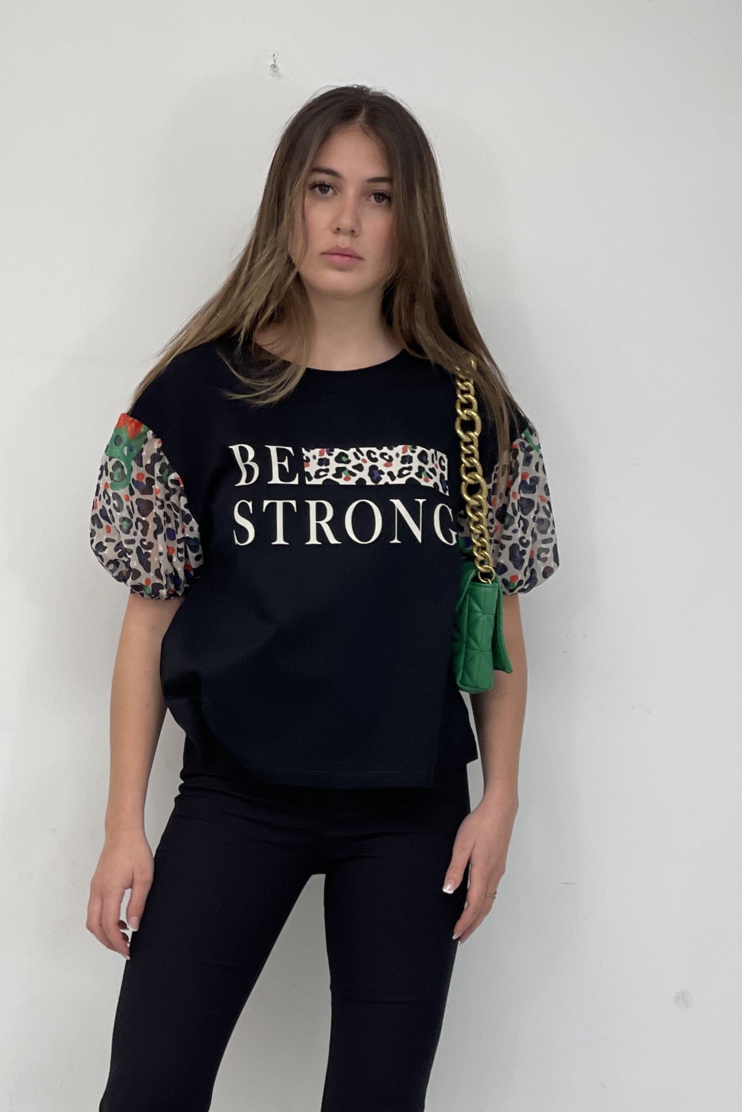 Camiseta Lola Be Strong