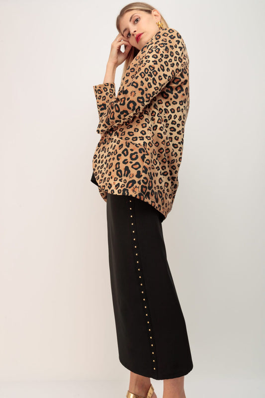 FALDA LARGA TACHUELAS DORADAS