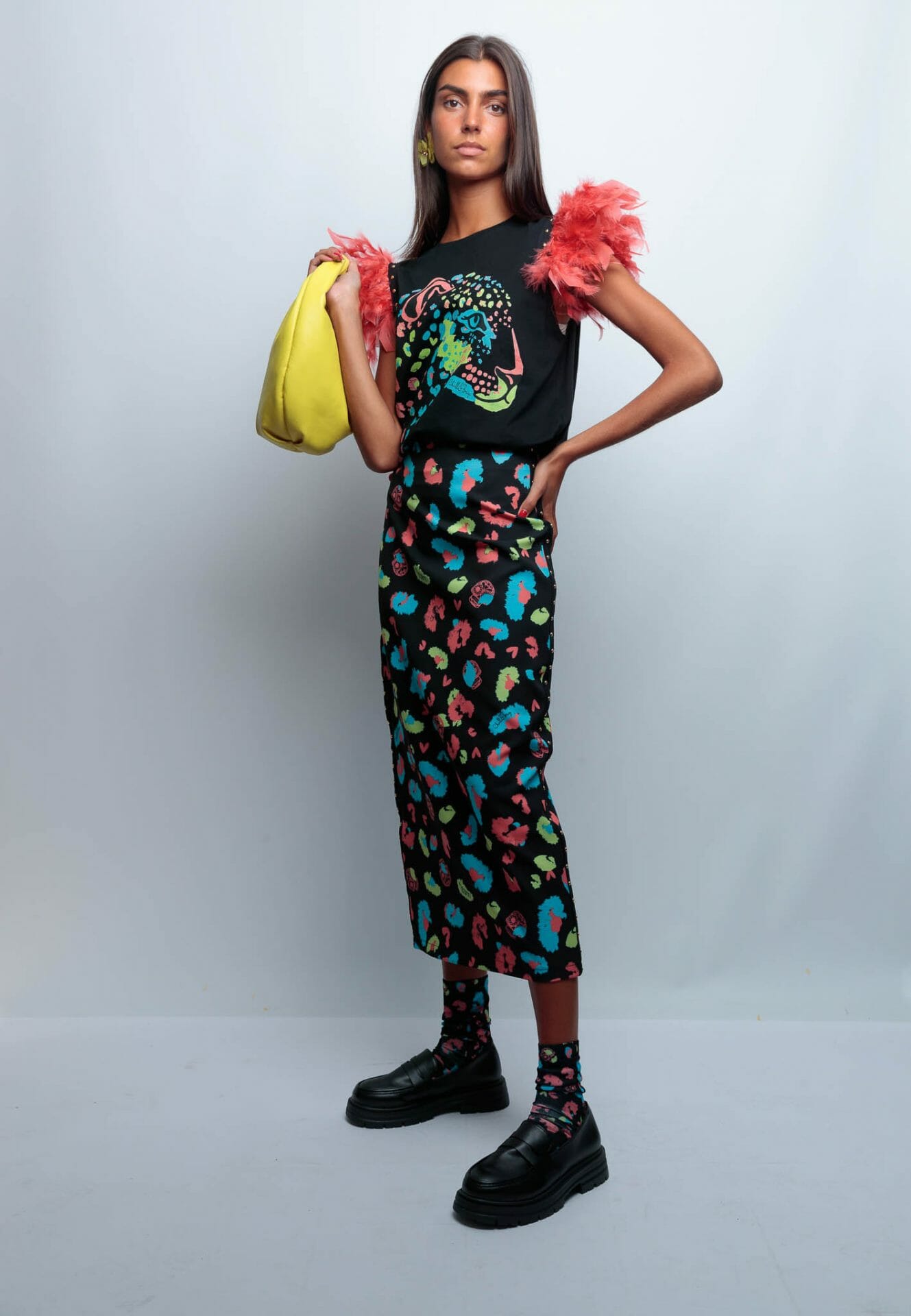 FALDA LARGA TACHUELAS PRINT SKULL