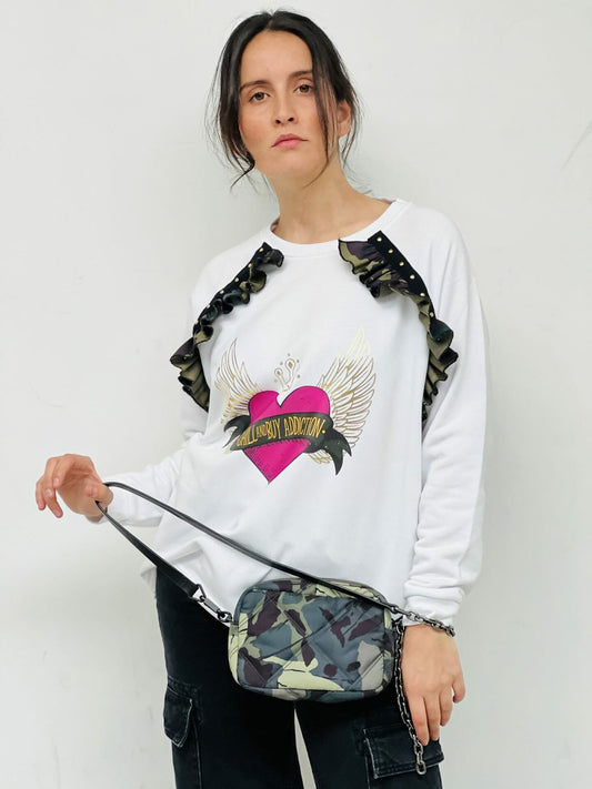 SUDADERA MINI VOLANTES TACHAS CORAZON ALAS FUCSIA
