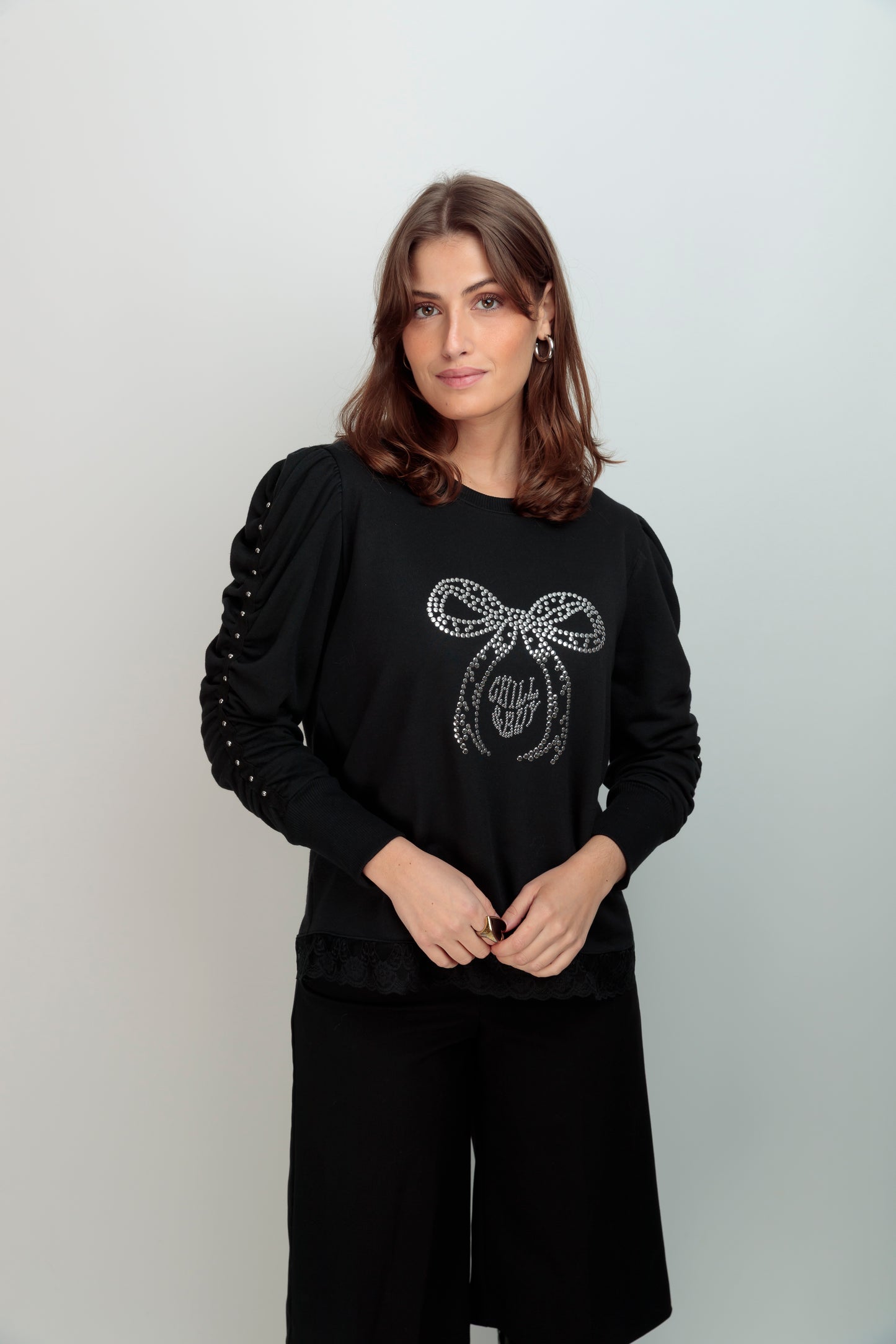 Sudadera Canela Lazo Tachas