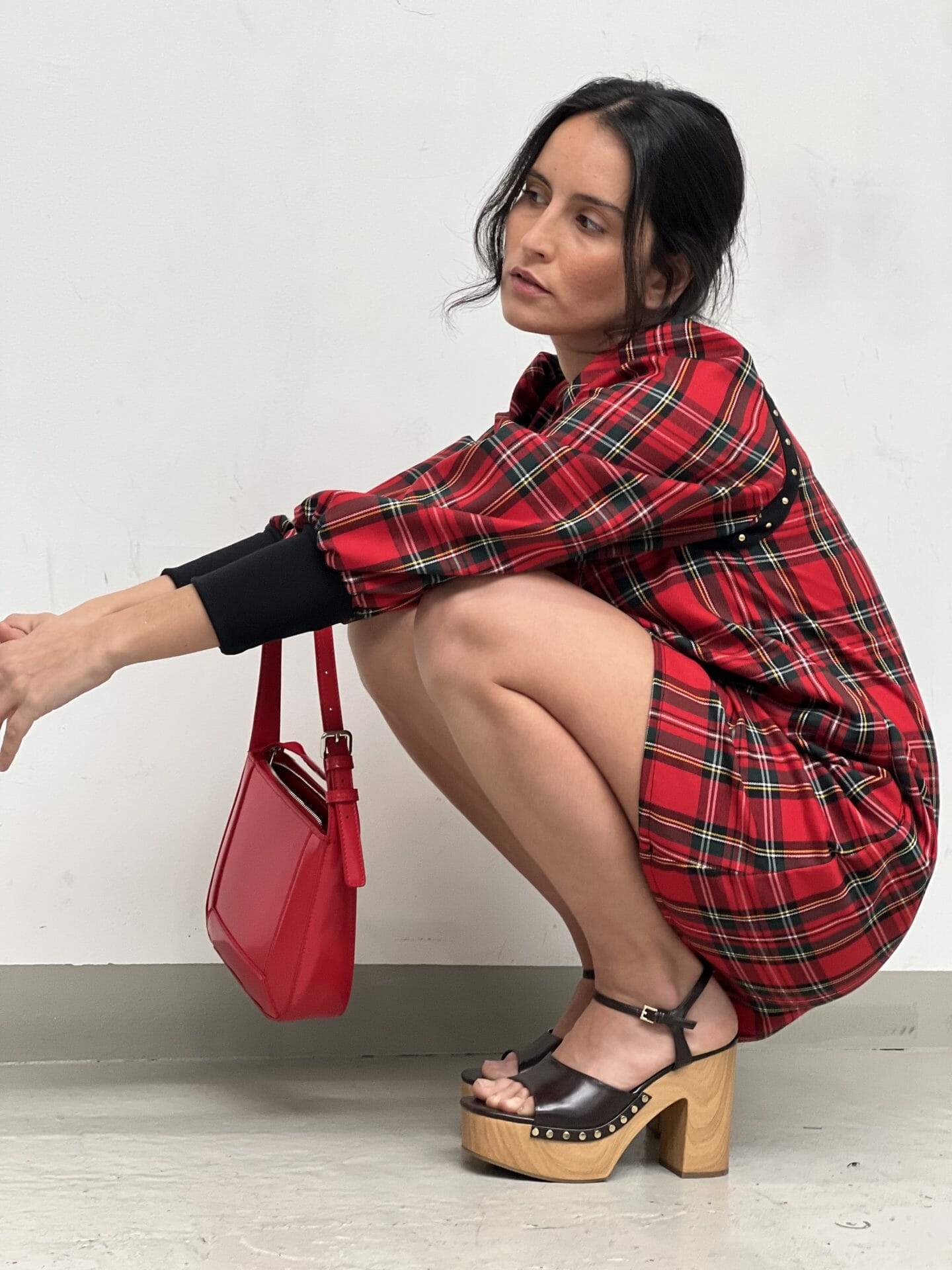 VESTIDO MANGA MIA ESC ROJO SIN DISENO
