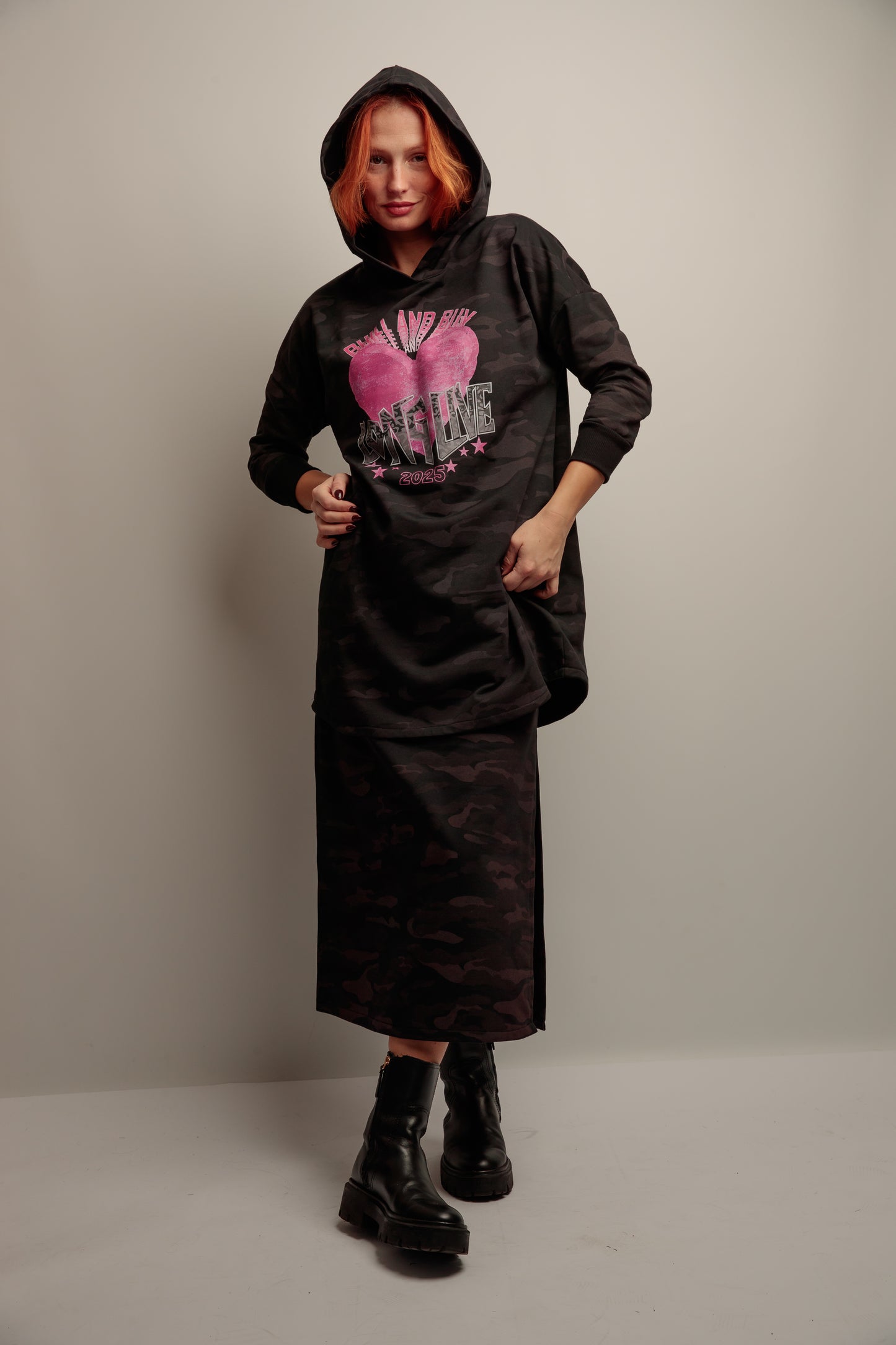 Vestido Capucha Corazón Live