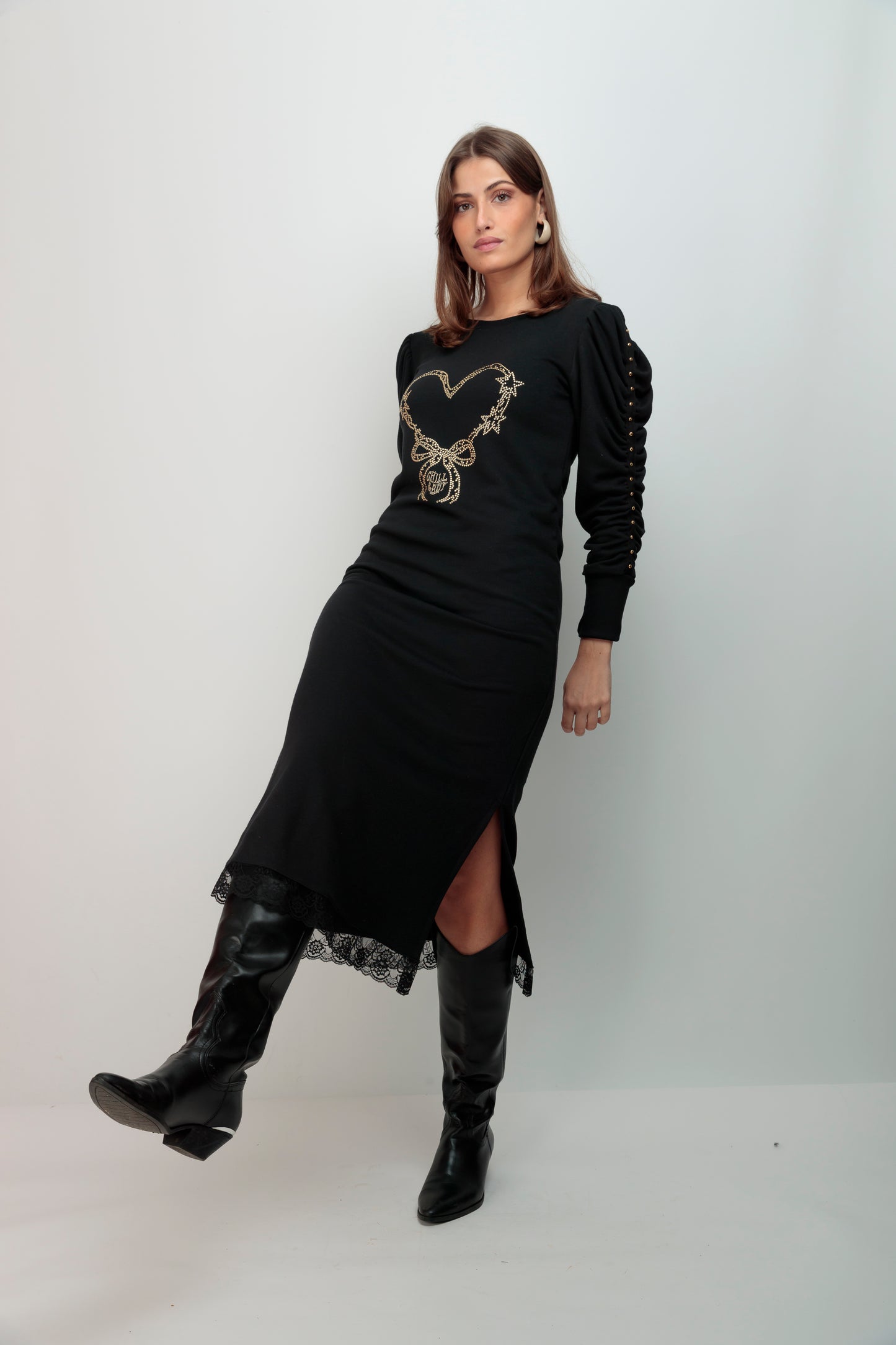 Robe cannelle nœud en forme de cœur strass