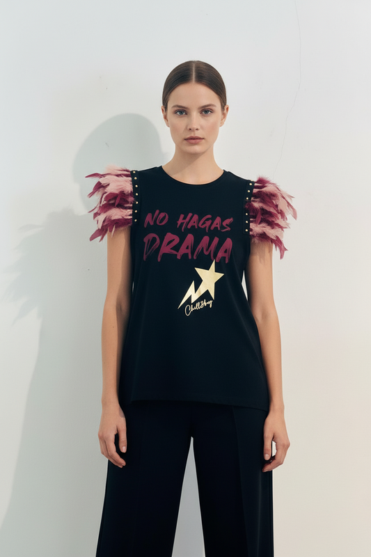 Camiseta Plumas Tachas No Drama