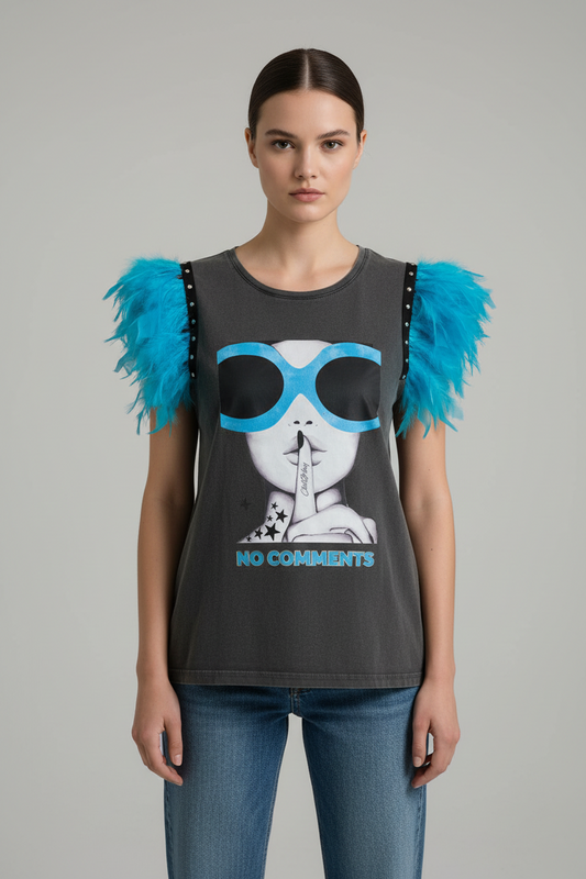 Camiseta Plumas Tachas No Comment