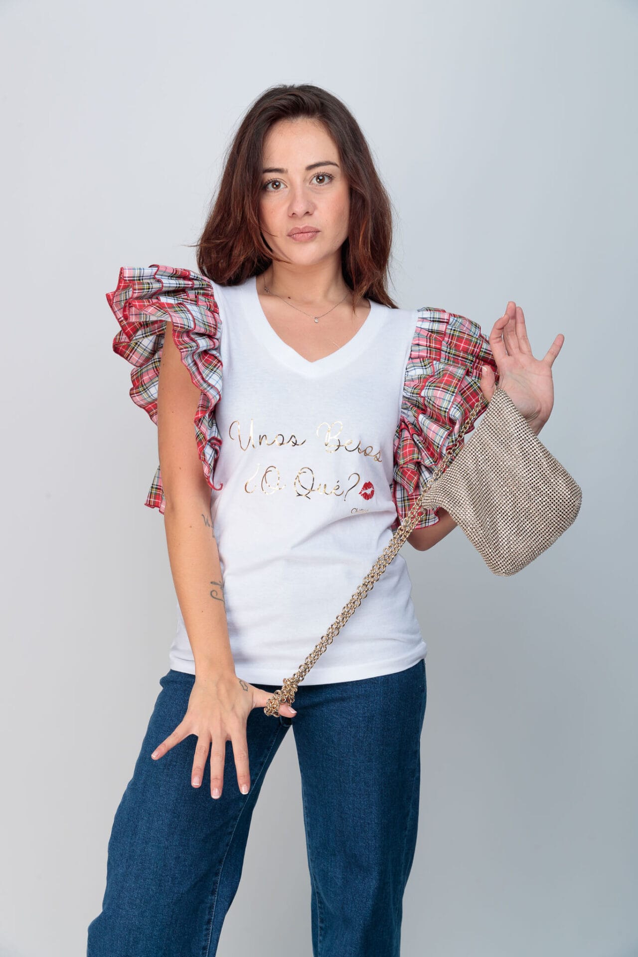 camiseta lola besos
