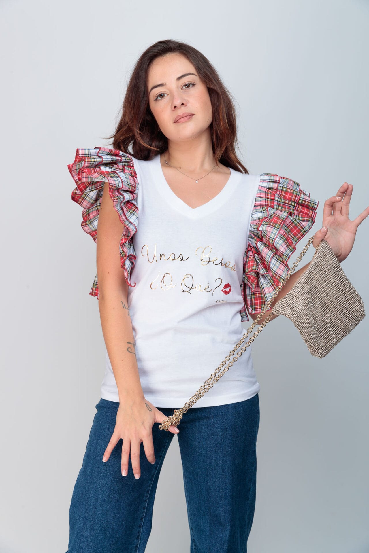 camiseta lola besos