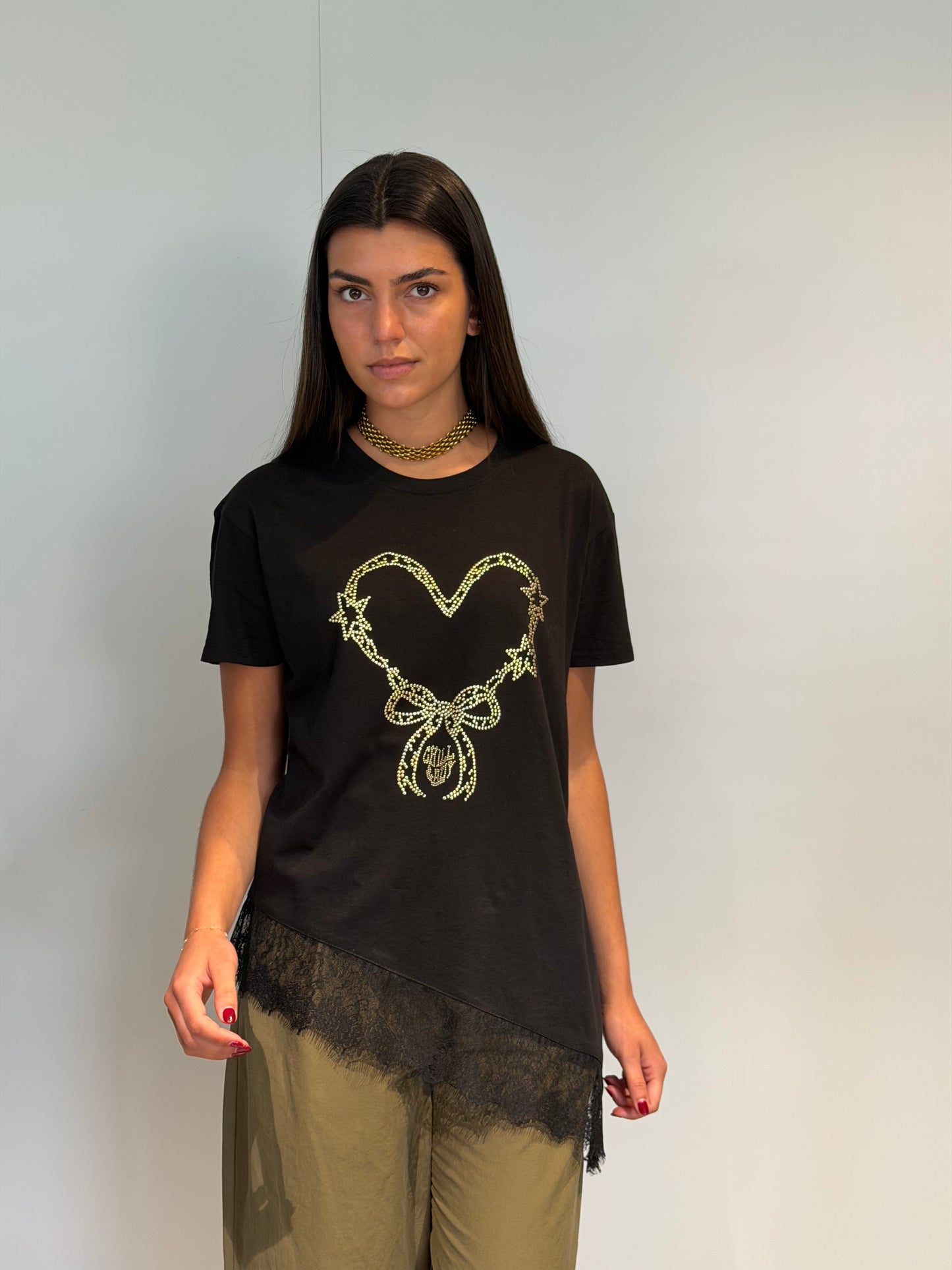 T-shirt dentelle cœur strass