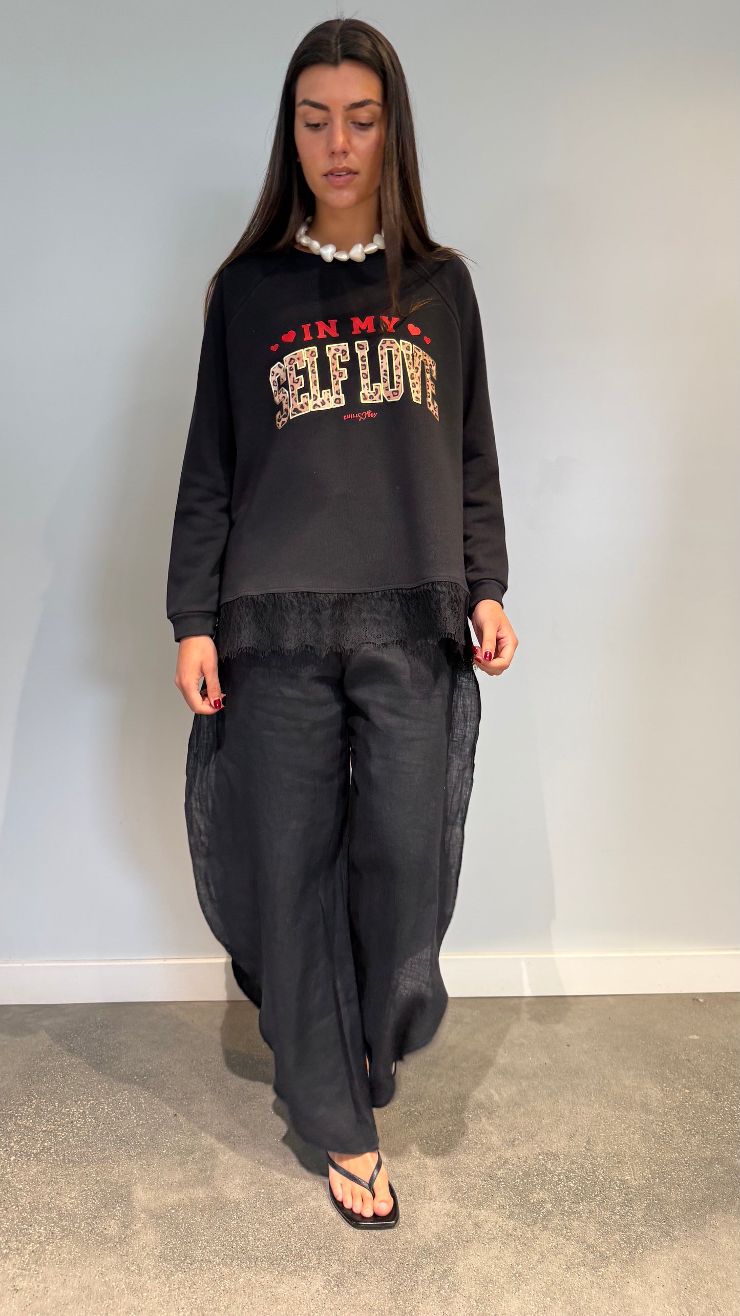 Sweat-shirt imprimé dentelle Self Love
