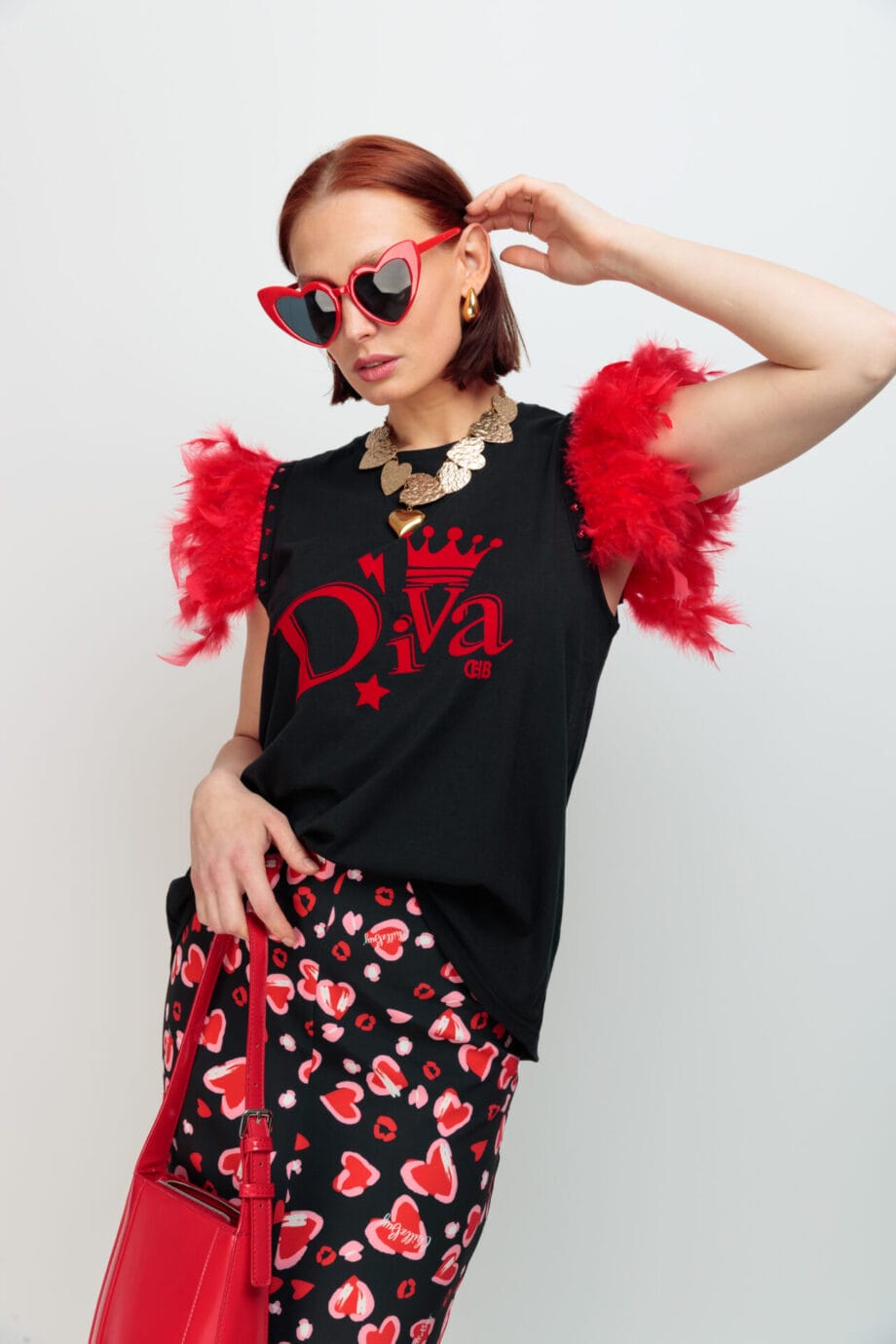 CAMISETA PLUMAS TACHAS DIVA