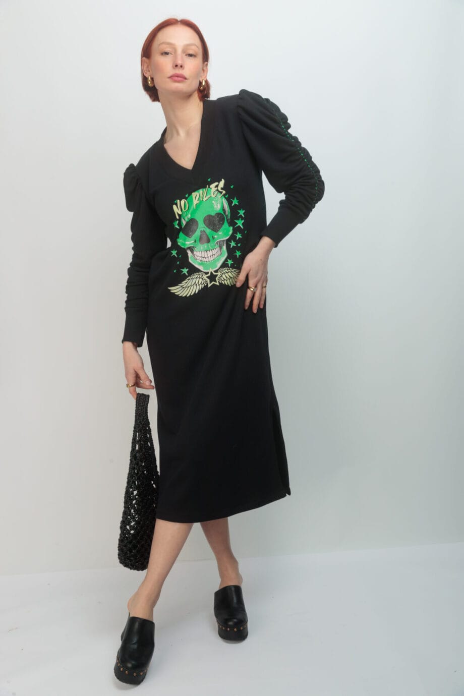 VESTIDO LARGO CANELA TACHAS SKULL STAR VERDE ()