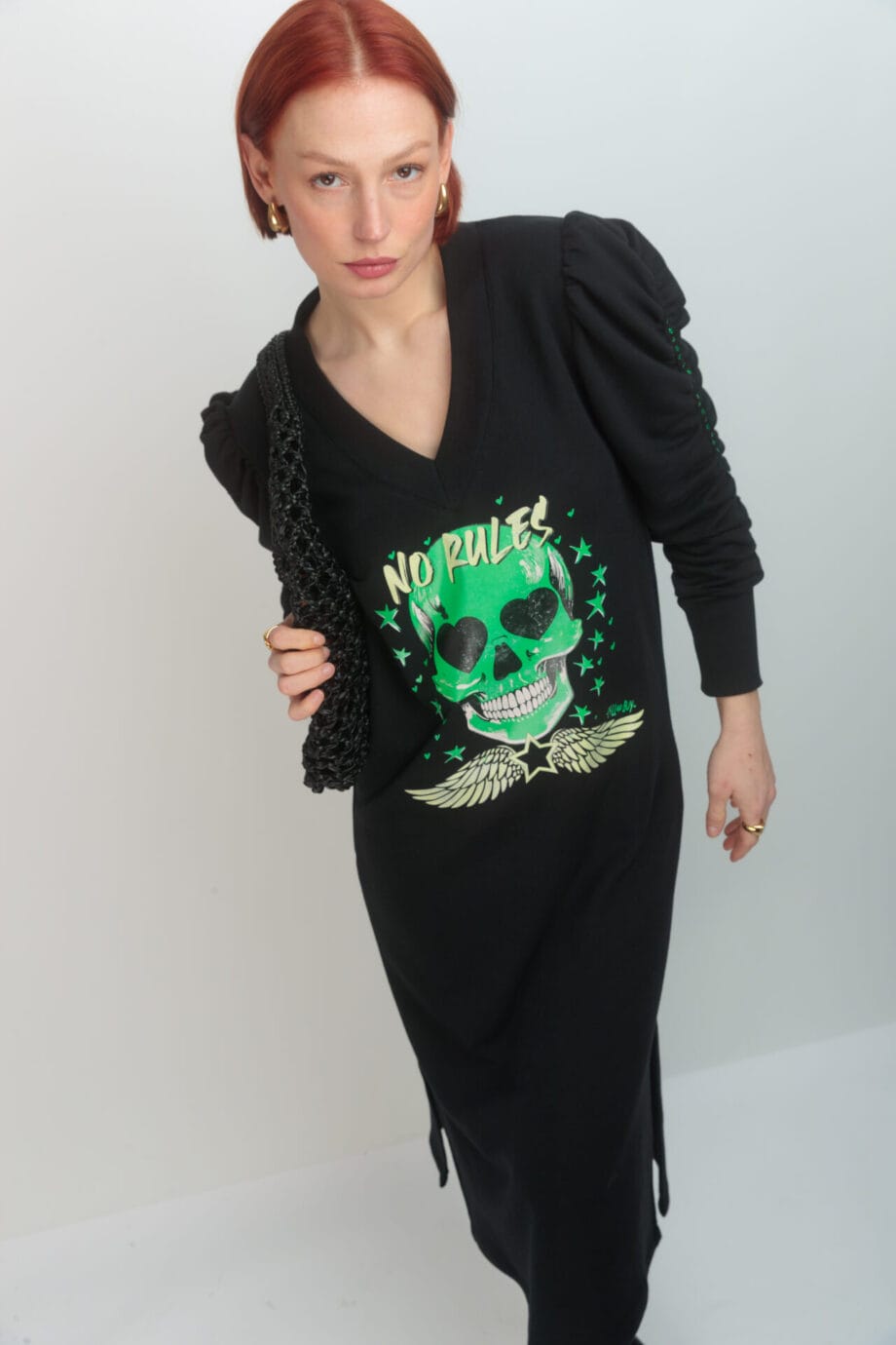 VESTIDO LARGO CANELA TACHAS SKULL STAR VERDE ()